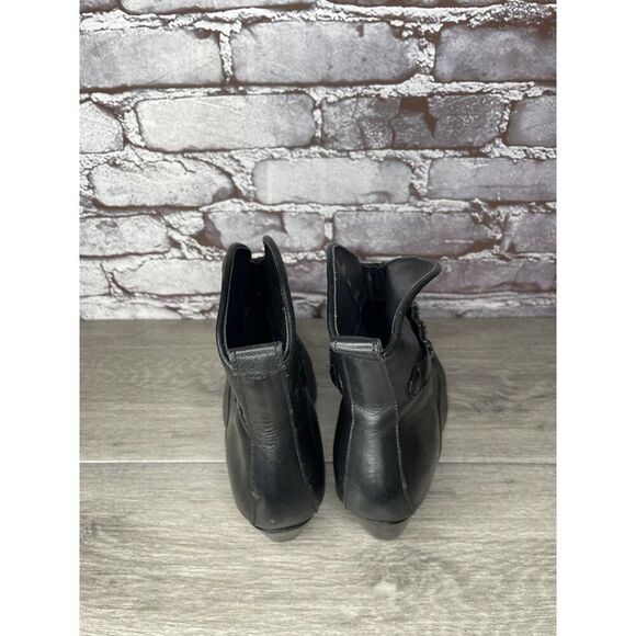 DINGO Black Leather Western Studded Ankle Heel Booties Women Sz 8.5M US/39EU - Picture 6 of 16